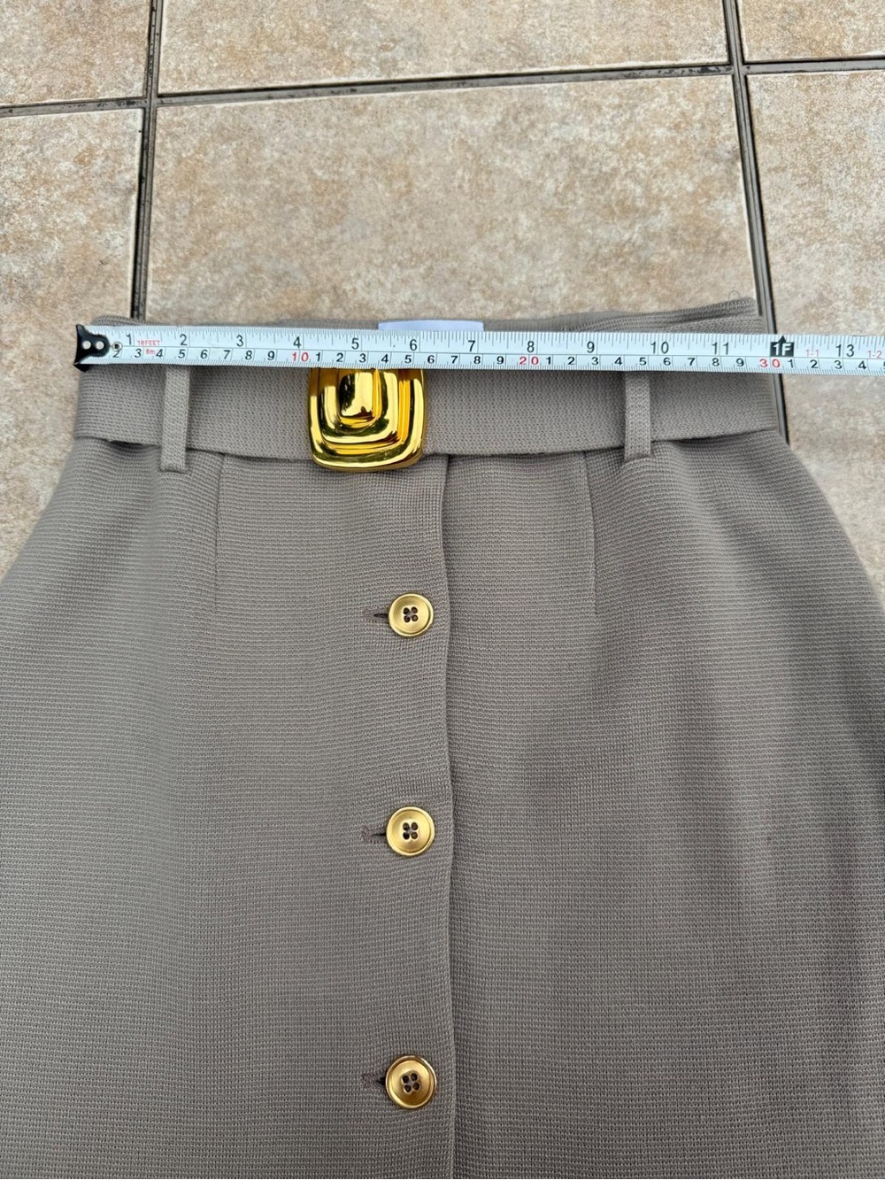 St. John Taupe Wool Two-Piece Skirt Blazer Suit size 2 - Picture 14 of 15